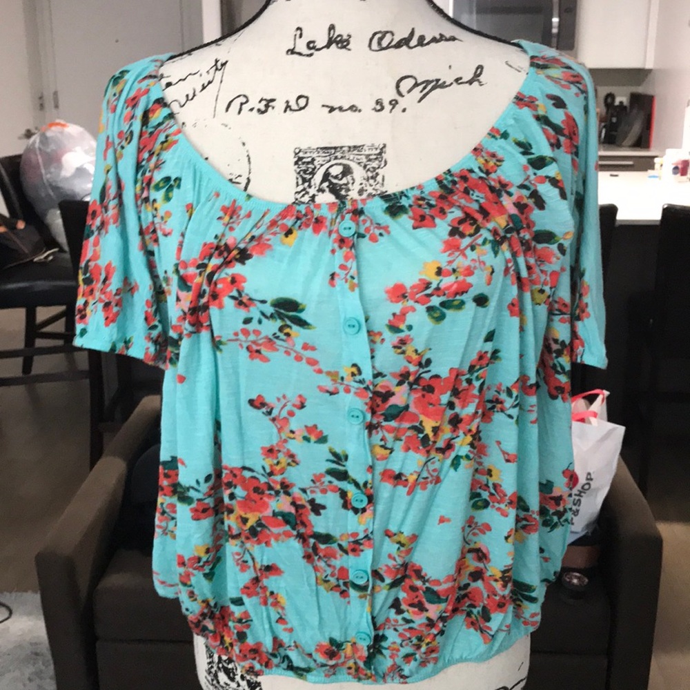 Floral crop top